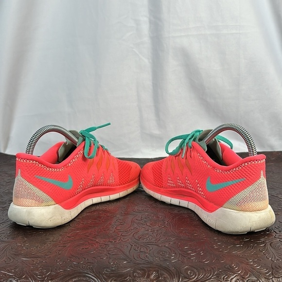 NIKE FREE RUN 5.0 SIZE(7) - Picture 3 of 6